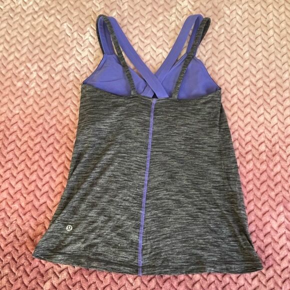 Lululemon Run For Gold Tank in Heathered Black / Iris Flower Womens Size 6 - Picture 9 of 12